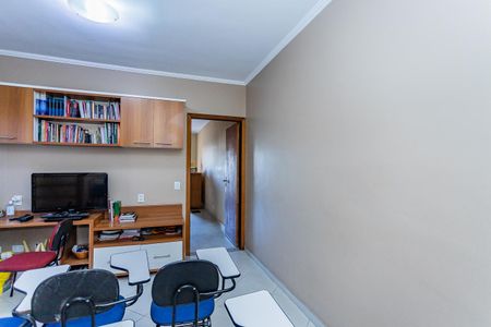 Casa à venda com 280m², 3 quartos e 3 vagas Casa à venda com 280m², 3 quartos e 3 vagasEspaço multiuso