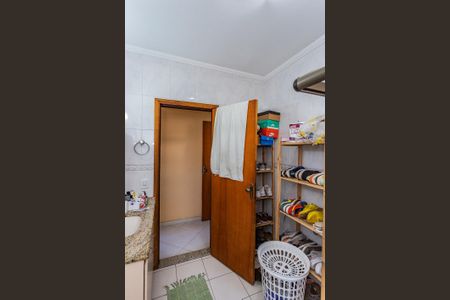 Casa à venda com 280m², 3 quartos e 3 vagas Casa à venda com 280m², 3 quartos e 3 vagasBanheiro suite