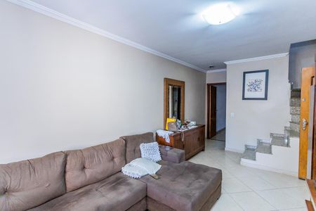 Casa à venda com 280m², 3 quartos e 3 vagas Casa à venda com 280m², 3 quartos e 3 vagasSala