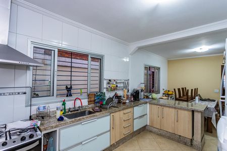 Casa à venda com 280m², 3 quartos e 3 vagas Casa à venda com 280m², 3 quartos e 3 vagasCopa e cozinha
