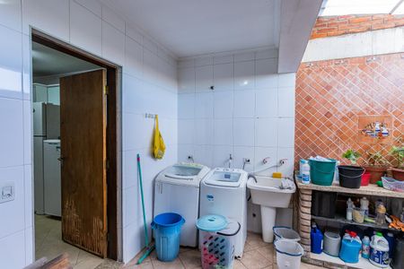 Casa à venda com 280m², 3 quartos e 3 vagas Casa à venda com 280m², 3 quartos e 3 vagasÁrea de serviço