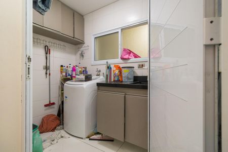 Casa para alugar com 250m², 4 quartos e 3 vagas Casa para alugar com 250m², 4 quartos e 3 vagasÁrea de Serviço