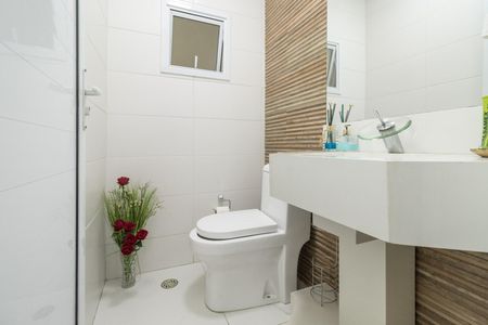 Casa para alugar com 250m², 4 quartos e 3 vagas Casa para alugar com 250m², 4 quartos e 3 vagasLavabo 1