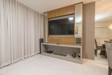 Casa para alugar com 250m², 4 quartos e 3 vagas Casa para alugar com 250m², 4 quartos e 3 vagasSala