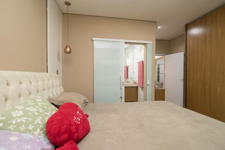 Casa para alugar com 250m², 4 quartos e 3 vagas Casa para alugar com 250m², 4 quartos e 3 vagasSuíte 1