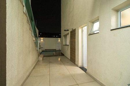 Casa para alugar com 250m², 4 quartos e 3 vagas Casa para alugar com 250m², 4 quartos e 3 vagasAcesso a piscina