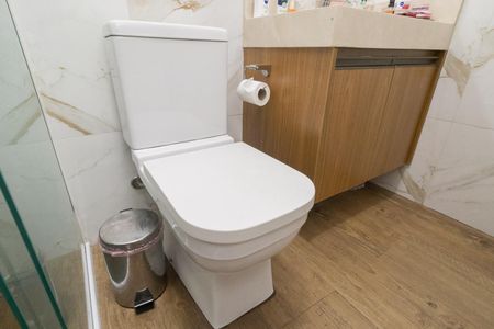 Casa para alugar com 250m², 4 quartos e 3 vagas Casa para alugar com 250m², 4 quartos e 3 vagasBanheiro da Suíte 1
