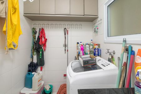 Área de Serviço de casa à venda com 4 quartos, 250m² em Jardim Egle, São Paulo