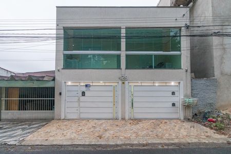 Fachada de casa à venda com 4 quartos, 250m² em Jardim Egle, São Paulo