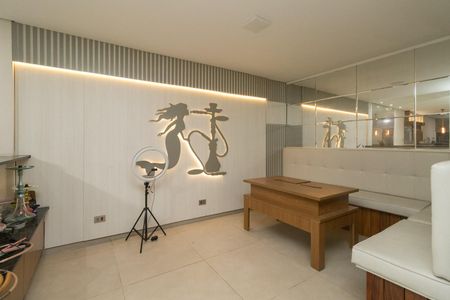 Casa para alugar com 250m², 4 quartos e 3 vagas Casa para alugar com 250m², 4 quartos e 3 vagasSala de estar