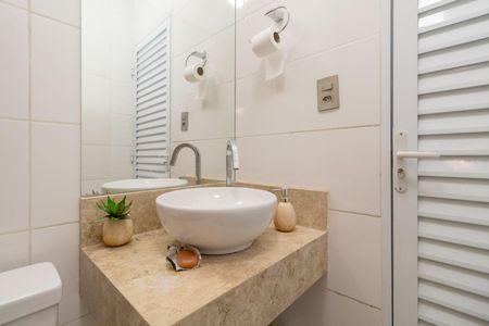 Casa para alugar com 250m², 4 quartos e 3 vagas Casa para alugar com 250m², 4 quartos e 3 vagasLavabo 2