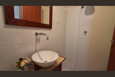Apartamento à venda com 68m², 2 quartos e 1 vaga Apartamento à venda com 68m², 2 quartos e 1 vagaBanheiro Social