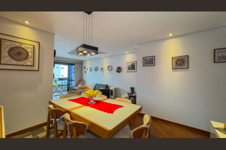 Apartamento à venda com 124m², 2 quartos e 3 vagasSala