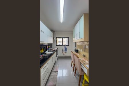 Apartamento à venda com 124m², 2 quartos e 3 vagasCozinha