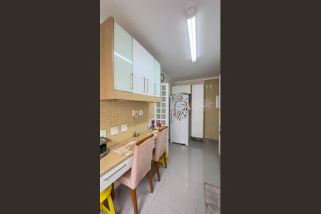 Apartamento à venda com 124m², 2 quartos e 3 vagasCozinha