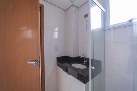 Apartamento para alugar com 52m², 2 quartos e 1 vagaBanheiro do Quarto 2