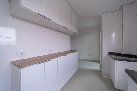 Cozinha de apartamento para alugar com 2 quartos, 52m² em Vila Talarico, São Paulo