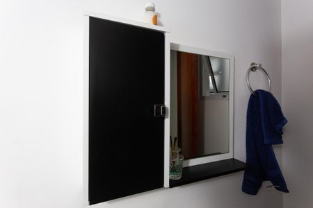 Casa de condomínio à venda com 112m², 2 quartos e 2 vagasLavabo