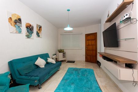 Casa de condomínio à venda com 112m², 2 quartos e 2 vagasSala