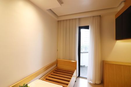 Apartamento à venda com 164m², 4 quartos e 3 vagasQuarto 4