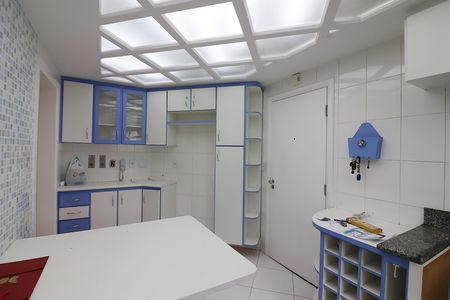 Apartamento à venda com 164m², 4 quartos e 3 vagasCozinha 