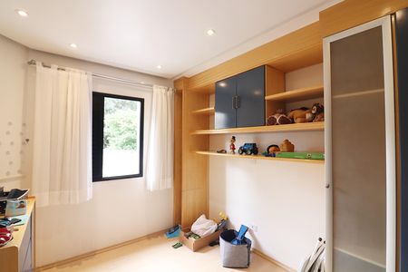 Apartamento à venda com 164m², 4 quartos e 3 vagasQuarto 2