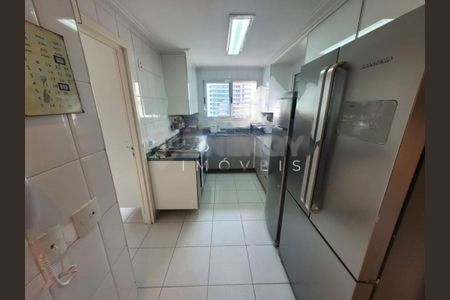 Apartamento à venda com 218m², 4 quartos e 4 vagas