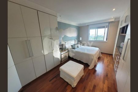 Apartamento à venda com 218m², 4 quartos e 4 vagas