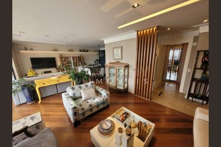 Apartamento à venda com 218m², 4 quartos e 4 vagas