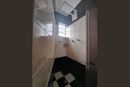 Casa à venda com 103m², 2 quartos e 2 vagas Casa à venda com 103m², 2 quartos e 2 vagasBanheiro
