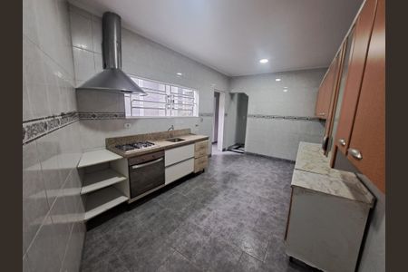 Casa à venda com 103m², 2 quartos e 2 vagas Casa à venda com 103m², 2 quartos e 2 vagasCozinha