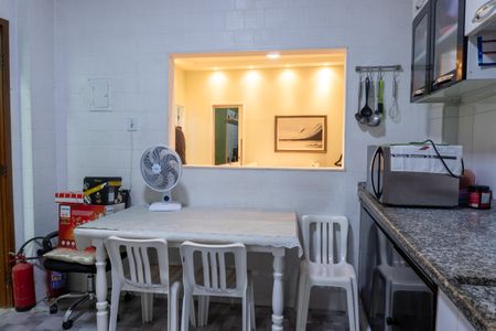 Apartamento para alugar com 128m², 2 quartos e 1 vagaCozinha