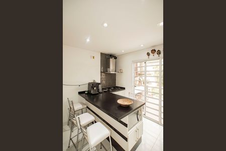 Casa para alugar com 150m², 3 quartos e 2 vagasCozinha