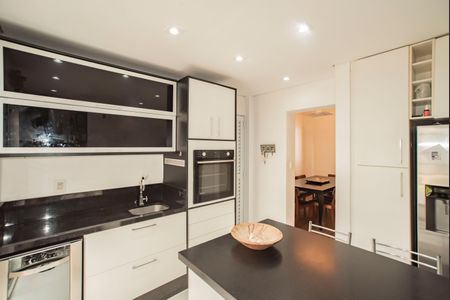 Casa para alugar com 150m², 3 quartos e 2 vagasCozinha