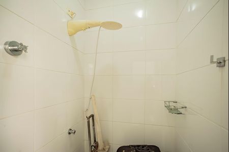 Casa para alugar com 150m², 3 quartos e 2 vagasBanheiro externo