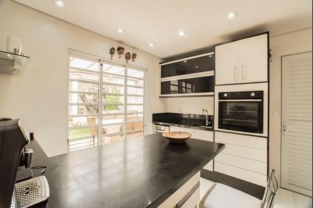 Casa para alugar com 150m², 3 quartos e 2 vagasCozinha