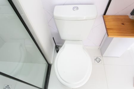 Apartamento para alugar com 38m², 2 quartos e sem vaga Apartamento para alugar com 38m², 2 quartos e sem vagaBanheiro