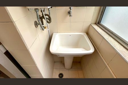 Apartamento à venda com 59m², 2 quartos e 1 vagaÁrea de Serviço