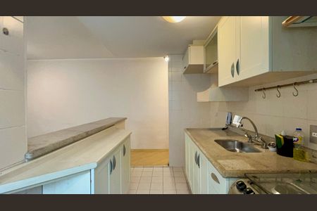 Apartamento à venda com 59m², 2 quartos e 1 vagaCozinha