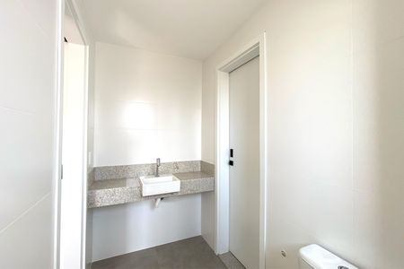 Apartamento à venda com 63m², 3 quartos e 2 vagasBanheiro das Semi suites