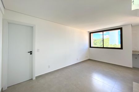 Apartamento à venda com 127m², 2 quartos e 2 vagasSala