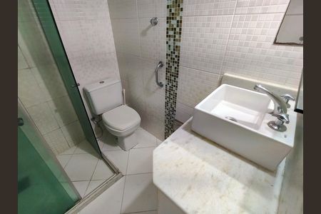Apartamento à venda com 84m², 2 quartos e 1 vaga Apartamento à venda com 84m², 2 quartos e 1 vagaBanheiro Corredor
