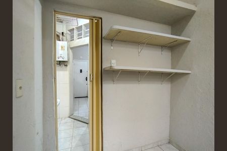Apartamento à venda com 84m², 2 quartos e 1 vaga Apartamento à venda com 84m², 2 quartos e 1 vagaQuarto de Serviço