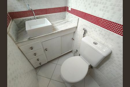 Apartamento à venda com 84m², 2 quartos e 1 vaga Apartamento à venda com 84m², 2 quartos e 1 vagaBanheiro da Suíte