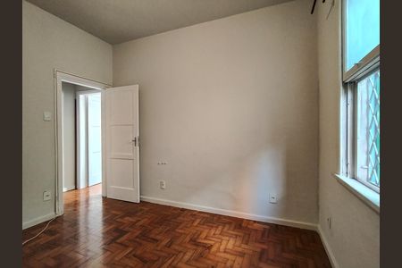 Apartamento à venda com 84m², 2 quartos e 1 vaga Apartamento à venda com 84m², 2 quartos e 1 vagaSuíte