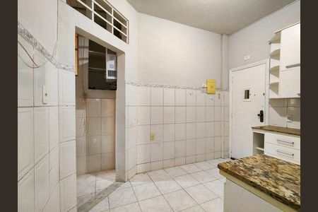 Apartamento à venda com 84m², 2 quartos e 1 vaga Apartamento à venda com 84m², 2 quartos e 1 vagaCozinha