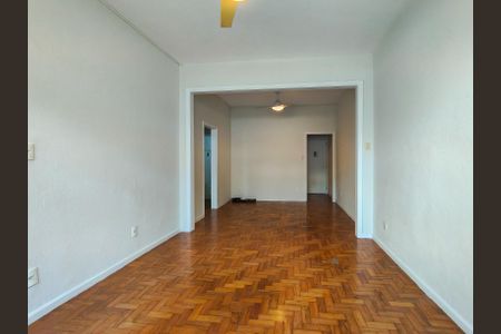 Apartamento à venda com 84m², 2 quartos e 1 vaga Apartamento à venda com 84m², 2 quartos e 1 vagaSala