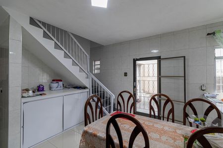 Casa à venda com 250m², 5 quartos e 6 vagas Casa à venda com 250m², 5 quartos e 6 vagasCozinha