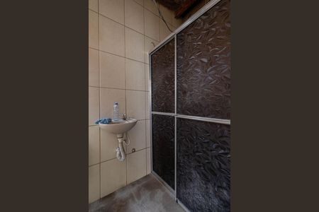 Casa à venda com 250m², 5 quartos e 6 vagas Casa à venda com 250m², 5 quartos e 6 vagasBanheiro Salão
