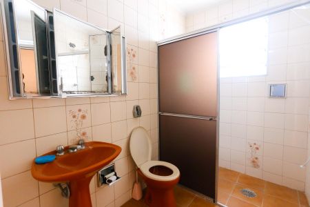Casa para alugar com 75m², 2 quartos e sem vaga Casa para alugar com 75m², 2 quartos e sem vagaBanheiro